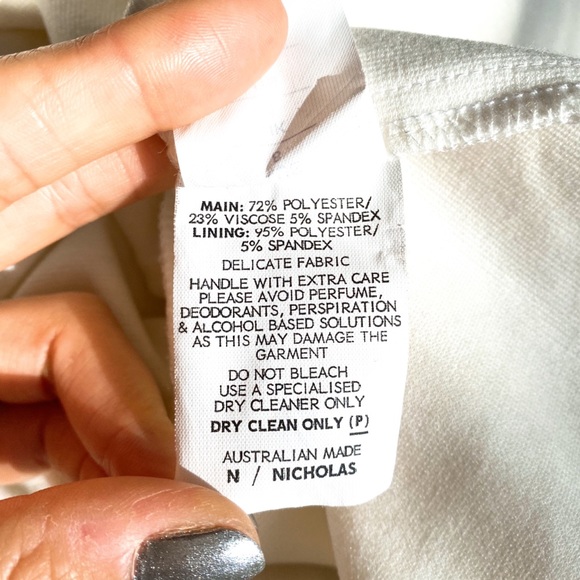 🐚 NICHOLAS IVORY COLD SHOULDER CORSET RUFFLE MINI DRESS! - Picture 10 of 16